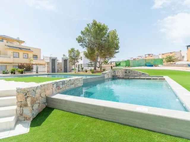Obra nueva en Torrevieja — 9