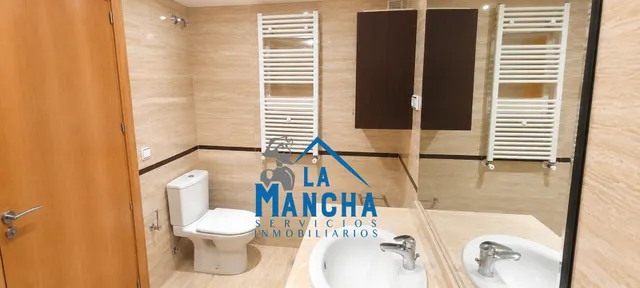 *950€ al mes* inmobiliaria la mancha alquila piso facultad de medicina de Albacete — 12