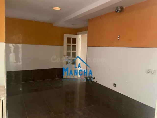 INMOBILIARIA LA MANCHA VENDE PISO EN PLENO ALTOZANO. - foto 5