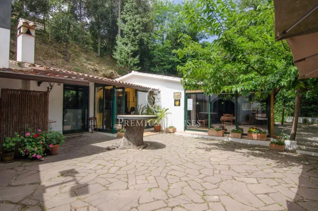 Masía céntrica en venta en Orrius, con negocio en funcionamiento (hostelería) — 44