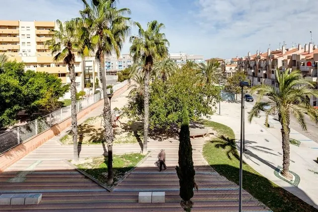 Increíble apartamento de 2 dormitorios cerca de la playa en Torrevieja — 5