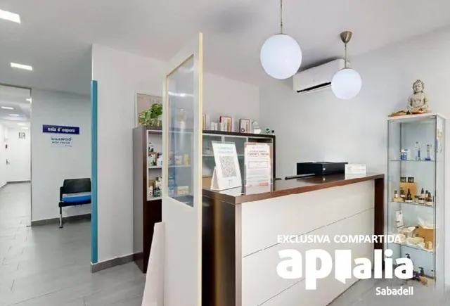LOCAL COMERCIAL EN BARBERRÀ DEL VALLÉS — 10