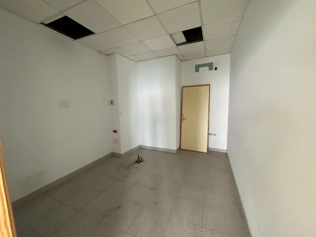 Ocasion local comercial en el carmen!! — 11