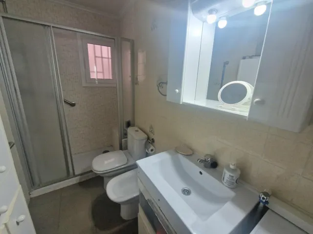 PISO CENTRICO DE 83M2 CON ASCENSOR Y BALCÓN — 28