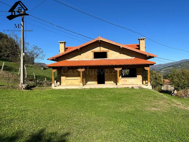 Chalet independiente en construcción en Villacarriedo