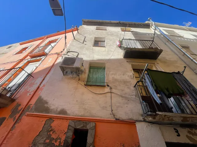En venta casa en Flix (Tarragona)