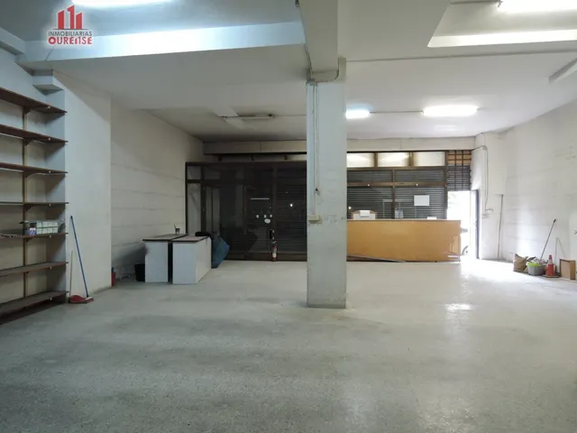 SE VENDE O ALQUILA LOCAL COMERCIAL EN O COUTO. — 3