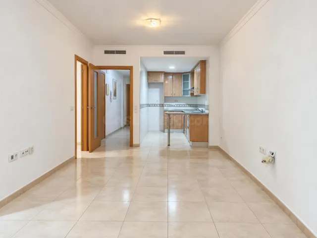 Exclusividad y confort: piso recién reformado a estrenar en finca de solo dos viviendas — 3
