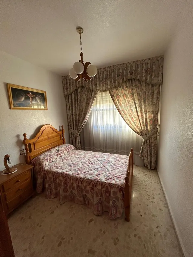 VIVIENDA SOBRE LOCAL EN SANTA MARÍA DEL ÁGUILA — 9