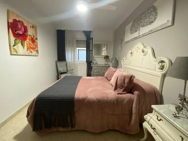 Amplia vivienda en zona centro - playa — 10