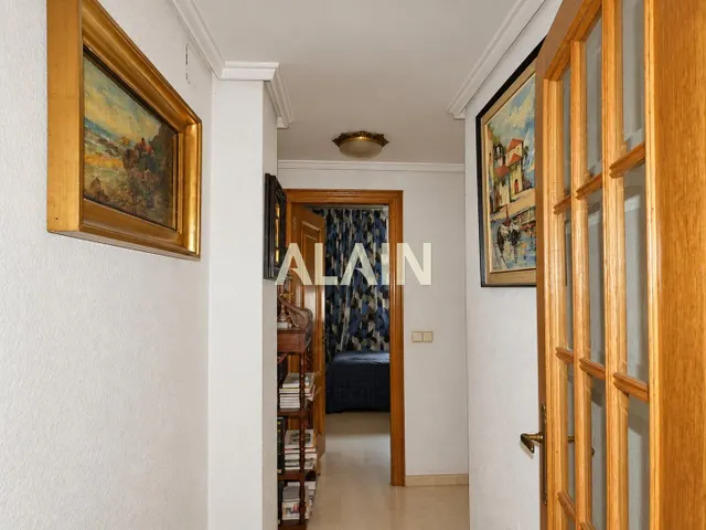 PISO EN VENTA EN LA ZONA DEL ENSANCHE EN VALENCIA CON DOS TERRAZAS Y GARAJE OPCIONAL. — 18