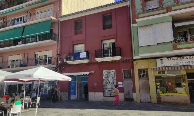 ALG137 - PISO-PLANTA BAJA DE 380M2 EN LA PLAÇA DEL MERCAT DE - foto 2