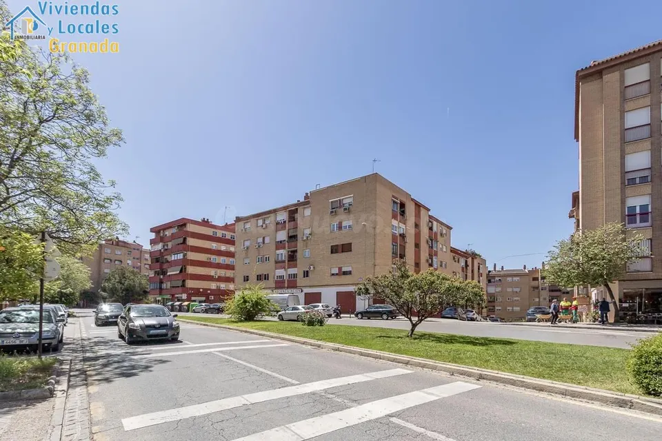 Piso junto Camino Bajo de Huetor