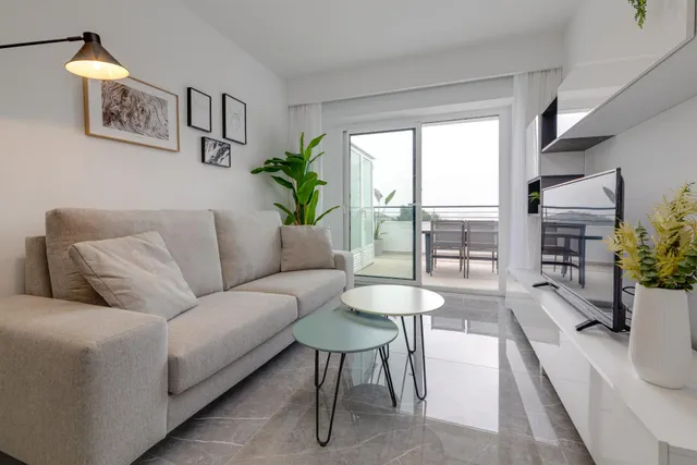 ESPECTACULAR ATICO CON TERRAZA Y PISCINA — 9