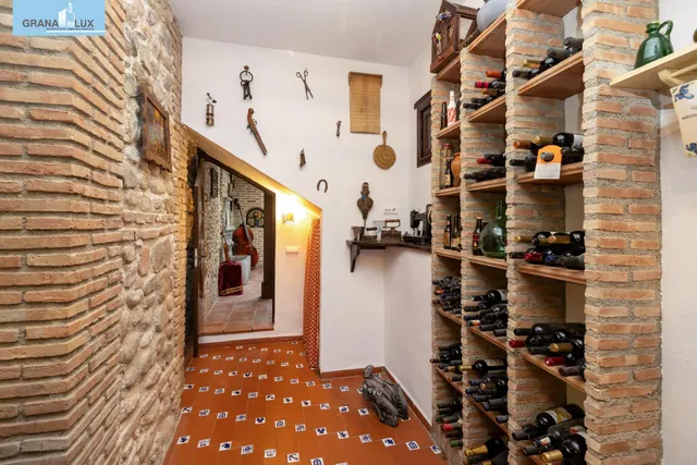 GRAN CASA EN ALBAICÍN BAJO. — 16