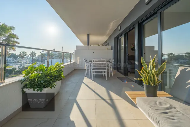✨ Elegancia mediterránea en Playa Flamenca – diseño, luz y e