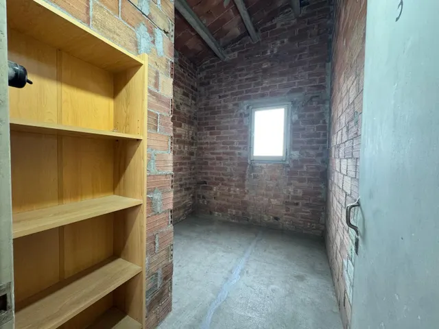 PISO DE 3 habitaciones Y ASCENSOR EN MANRESA — 13