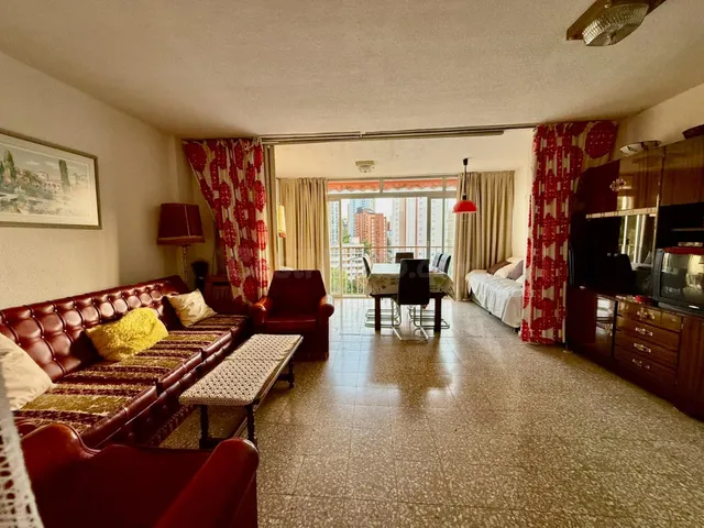 Apartamento de 1 dormitorio con piscina y parking incluido en rincón de loix, Benidorm — 3