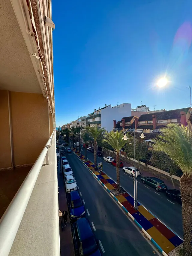 Se vende piso con garaje cerrado y terraza de 10 m2 en Torrevieja — 7