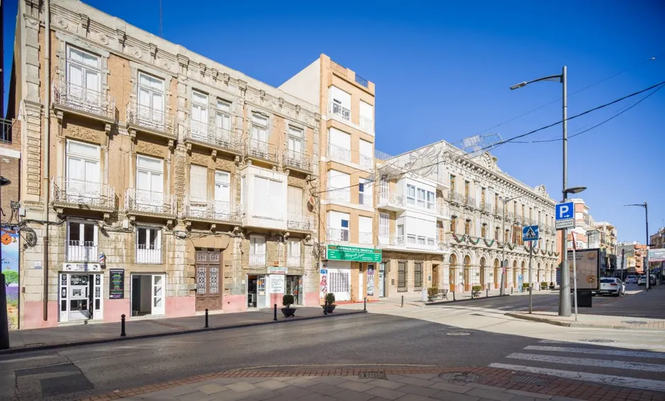 EDIFICIO HISTORICO EN PLENO CENTRO DE LA UNION