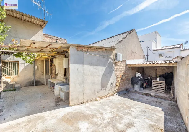 ¡CASA EN UNA SOLA PLANTA, CREA TU VIVIENDA IDEAL EN ALBOLOTE! Casa en una sola planta con patio, garaje y un gran potencial. — 21