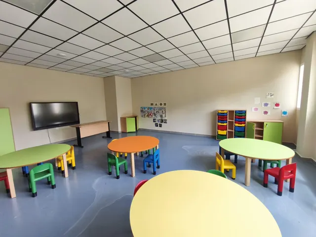 OPORTUNIDAD INVERSION CENTRO EDUCACION PRIVADO — 12