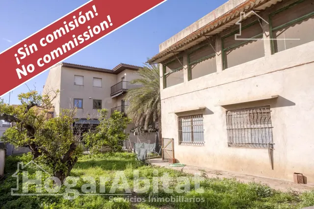 ¡CERCA DEL MAR! MAGNÍFICA CASA SEMIREFORMADA CON GARAJE, TER