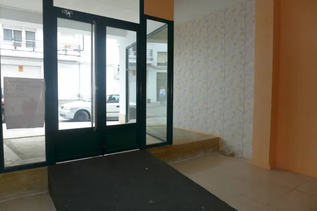 Local comercial en venta o alquiler — 4