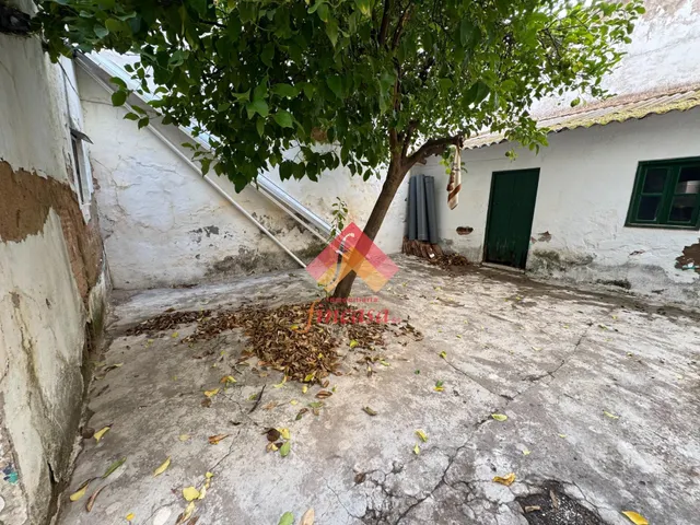 Estupenda casa para reformar en pleno centro — 13