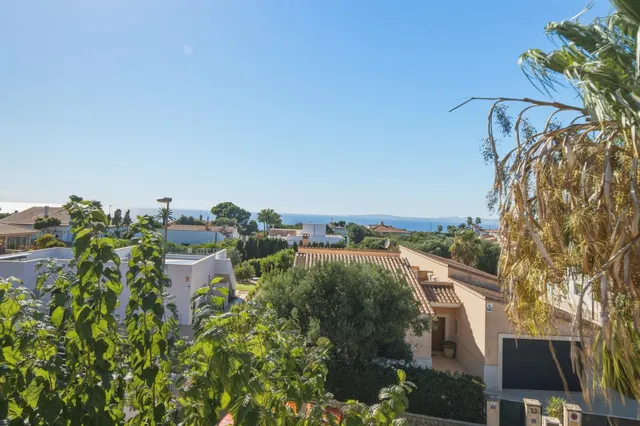ESPECTACULAR VILLA CON PISCINA, 6 DORMITORIOS EN SUITE Y VISTAS AL MAR EN SA TORRE — 36