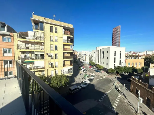 Piso 2 habitaciones 66m² en alquiler - López de Gomara — 32