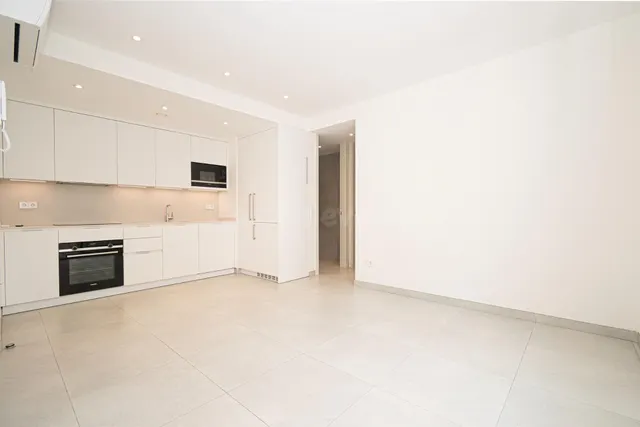 Apartamento seminuevo de diseño junto al Paseo Mallorca — 4