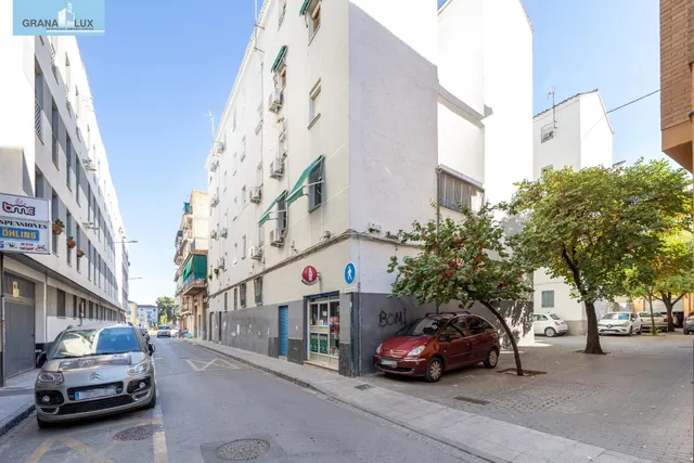 3 dormitorios junto a avenida de dilar — 19