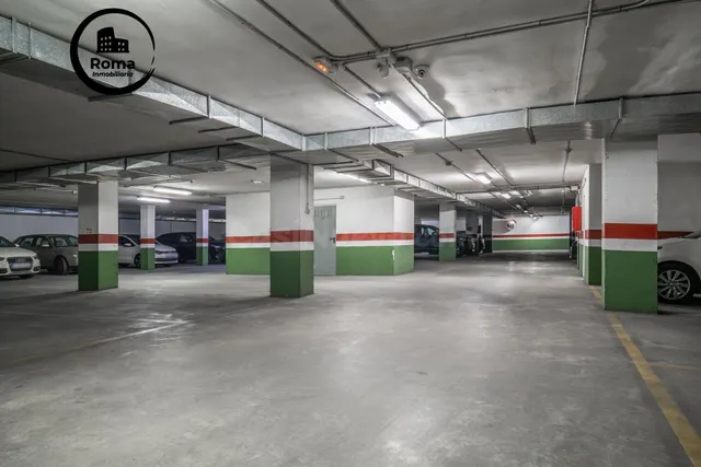 Se vende plaza de garaje en Parque Lagos cerca de Carrefour — 10