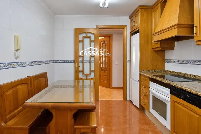 ZONA CENTRO-  Piso de 3 dormitorios y terraza. Ascensor. — 22