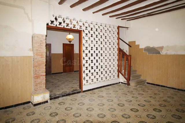 REF. 1861_CASA PARA REFORMAR EN EL CENTRO DE OROPESA DEL MAR - foto 5