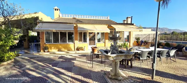 VENTA DE CASA DE CAMPO CON PISCINA Y CASA DE INVITADOS - foto 2