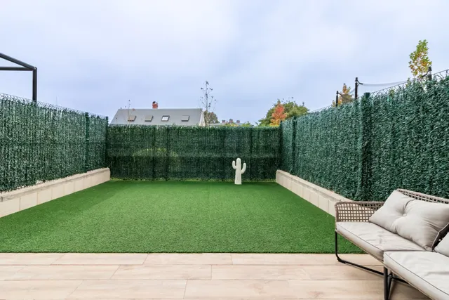 Bajo exterior con dos terrazas, garaje y trastero en urbanización con piscina y pista de tenis – San Román, Santander — 24