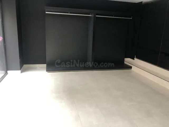 Local de tres niveles en Torrelavega, Cantabria. — 2