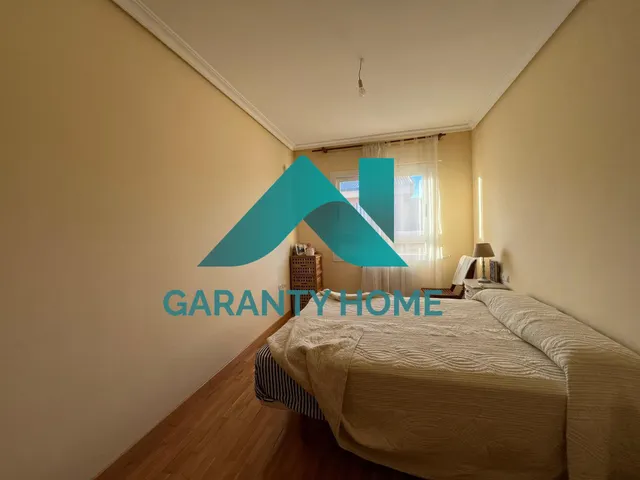 Se alquila piso amplio en zona r-66 — 9
