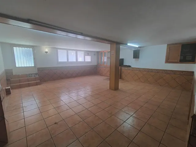 LOCAL COMERCIAL EN VENDA AMB PROJECTE DE CANVI D'ÚS A HABITATGE / CENTRE DE VILANOVA DEL CAMÍ — 30
