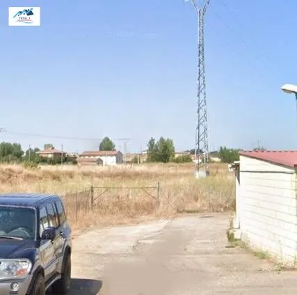 Venta de casa + garaje en Villasabariego (León)