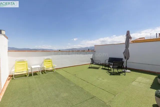 Ático con gran terraza y garaje en el centro de Alhendín – l - foto 2