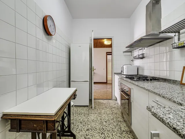 PISO EN OFERTA EN SAGRADA FAMILIA — 18