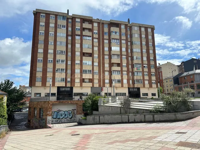VENTA: Amplio y luminoso piso en Ponferrada