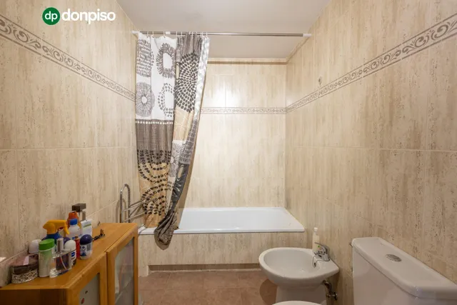 PISO VPO DE CUATRO DORMITORIOS CON GARAJE EN PADRE CLARET — 22
