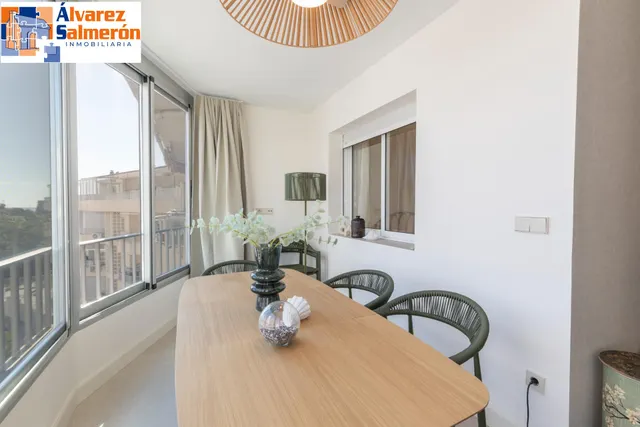 ¡exclusivo apartamento en primera linea de playa con reforma integral de alta gama! — 14