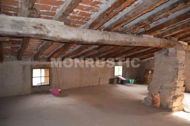 CASA DE PUEBLO  EN VENTA DE 364M2 EN EL VILOSELL — 44