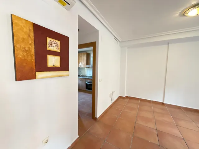 Bungalow con jardín privado, garaje y piscina comunitaria en Santa Pola — 8