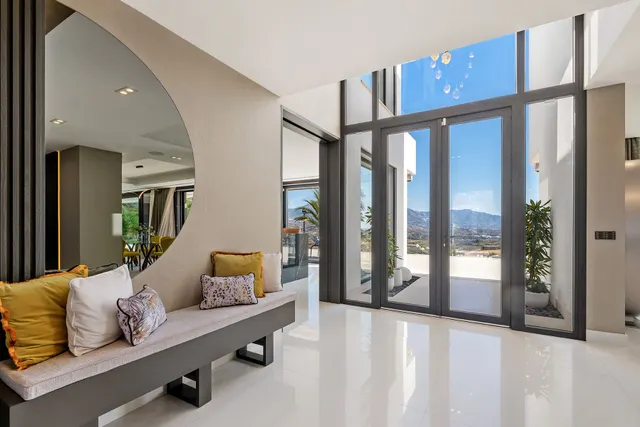 Spectacular Contemporary Villa with Exquisite Quality and Beautiful Views — 12
